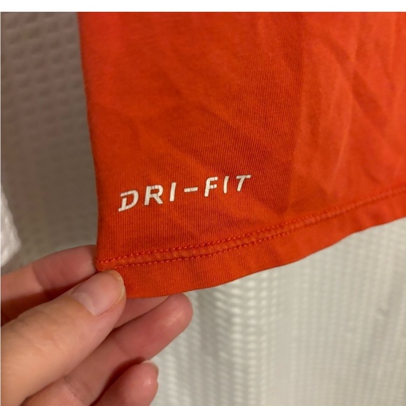 Nike bundle size small 2 tees and one long sleeve - Picture 11 of 12